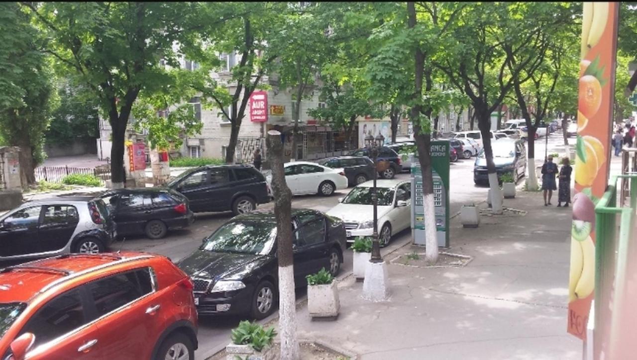 Ultracentral Armeneasca Street คีชีเนา ภายนอก รูปภาพ